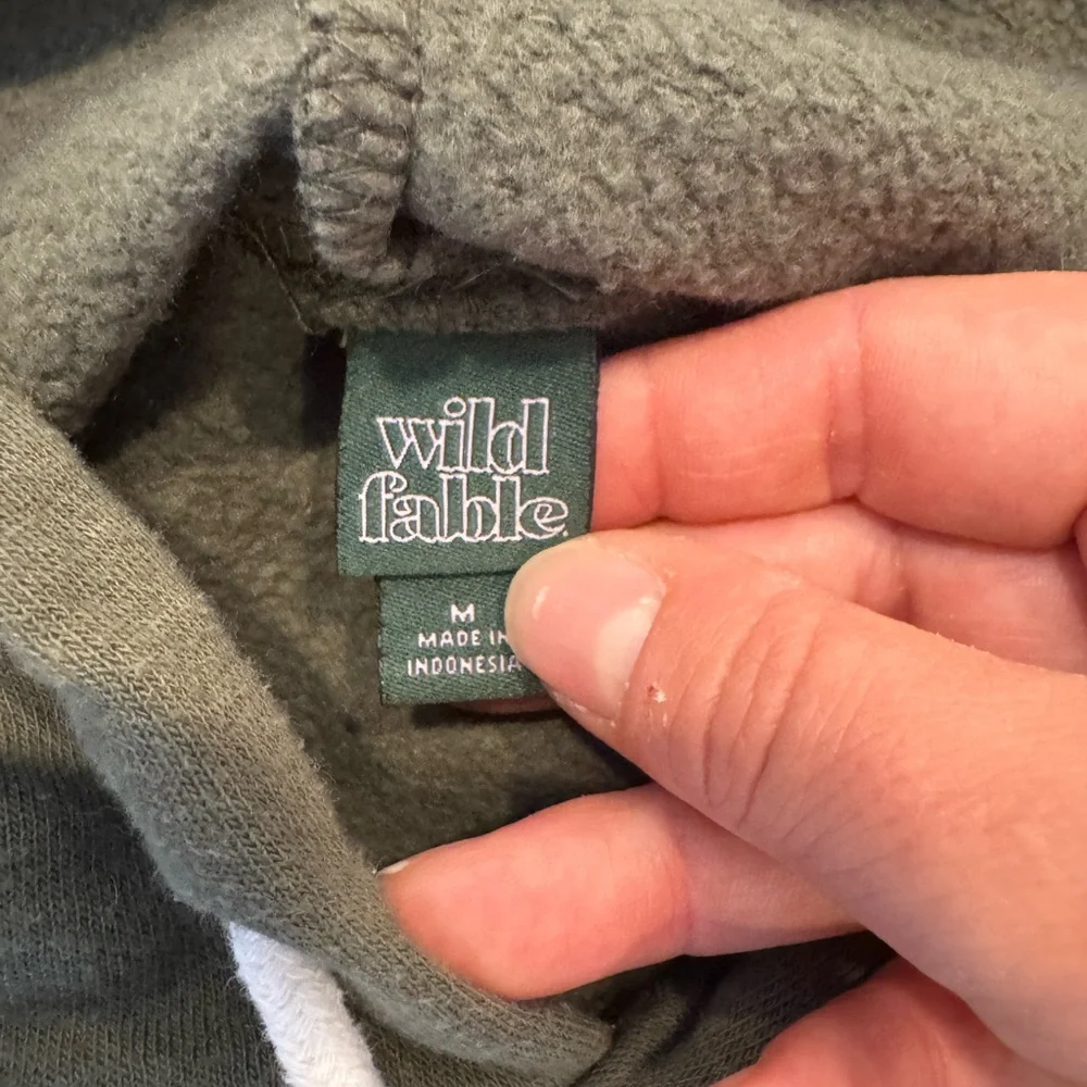 Wild Fable olive Green Cropped Hoodie - Picture 2 of 6